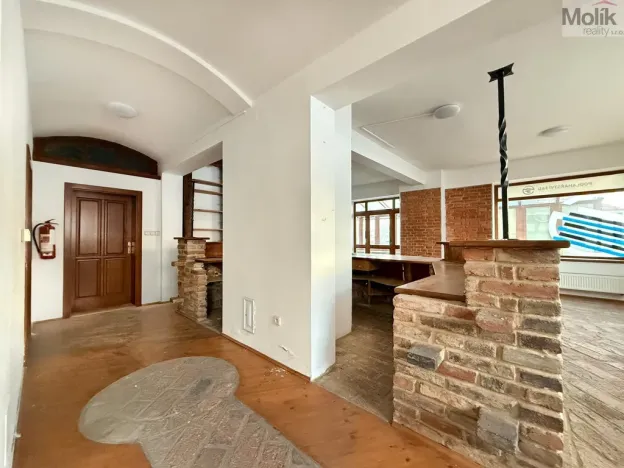 Pronájem obchodního prostoru, Osek, Tyršova, 150 m2