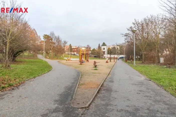 Prodej bytu 2+kk, Praha - Kamýk, Smotlachova, 48 m2