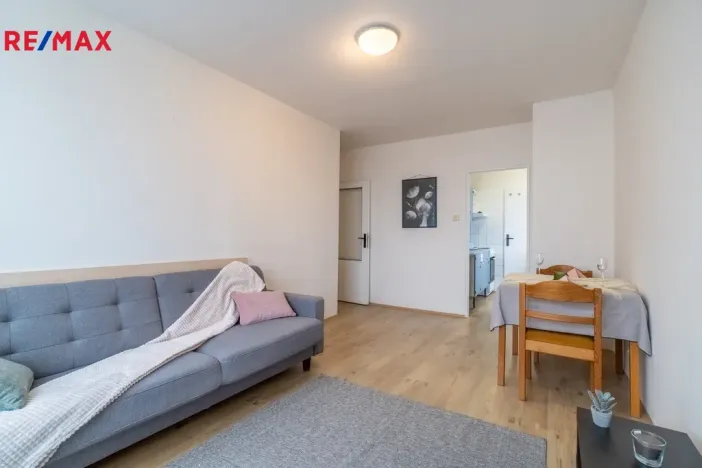 Prodej bytu 2+kk, Praha - Kamýk, Smotlachova, 48 m2