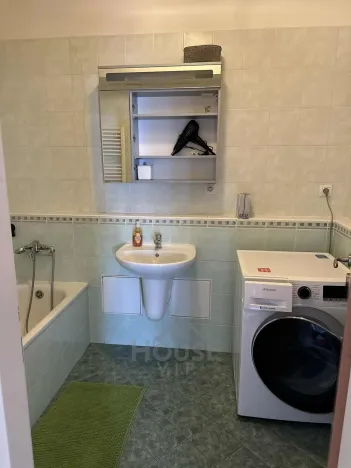 Prodej bytu 3+kk, Praha - Vysočany, Poděbradská, 78 m2