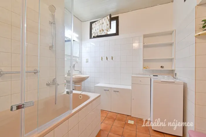 Pronájem bytu 4+1, Veverská Bítýška, Na Bílém potoce, 96 m2