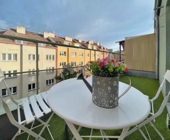 Pronájem bytu 2+kk, Praha, Družstevní ochoz, 52 m2