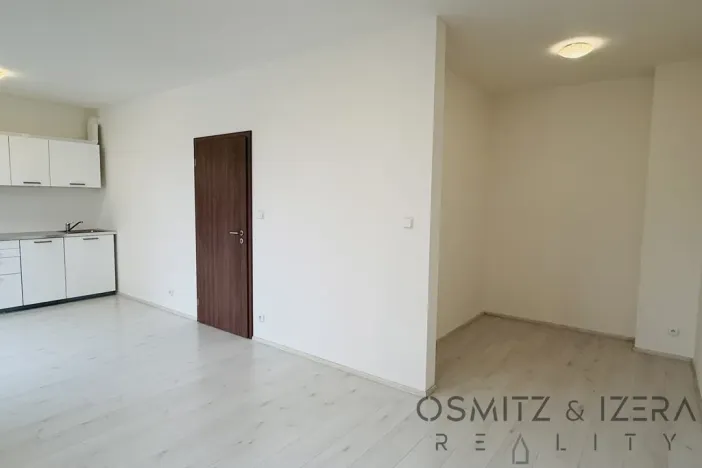Pronájem bytu 1+kk, Praha - Horní Měcholupy, Padovská, 35 m2
