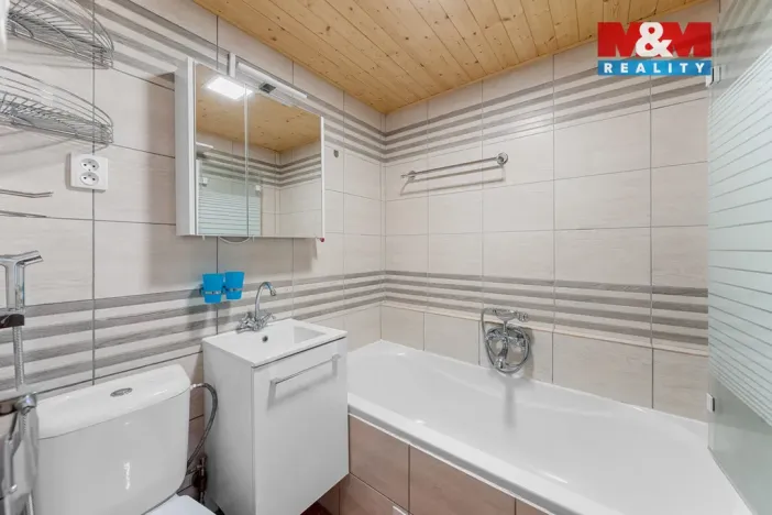 Prodej bytu 2+1, Děčín, Kamenická, 45 m2