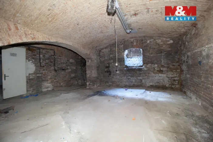 Pronájem, Praha - Žižkov, Havlíčkovo náměstí, 146 m2