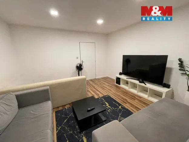 Pronájem bytu 1+1, Ostrava - Poruba, Čs. exilu, 38 m2