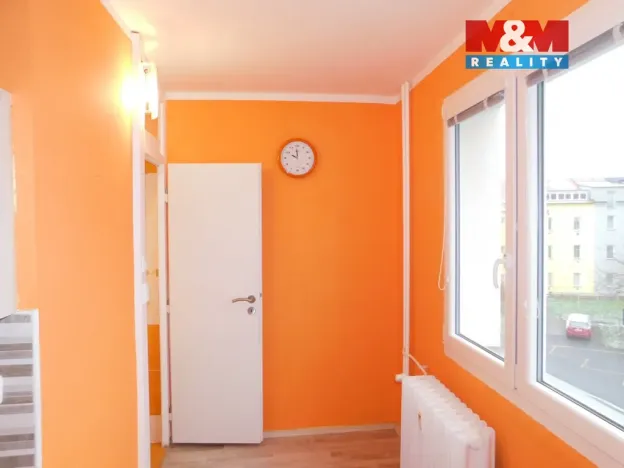 Pronájem bytu 1+1, Cheb, U Stadionu, 41 m2