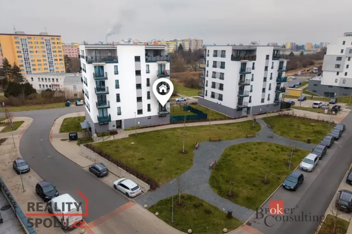 Pronájem bytu 1+kk, Plzeň - Skvrňany, Františka Kováříka, 41 m2