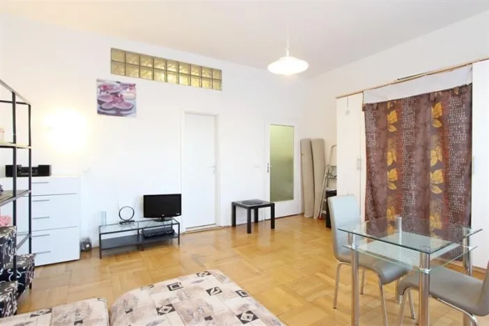 Pronájem bytu 1+kk, Brno - Veveří, Dřevařská, 34 m2