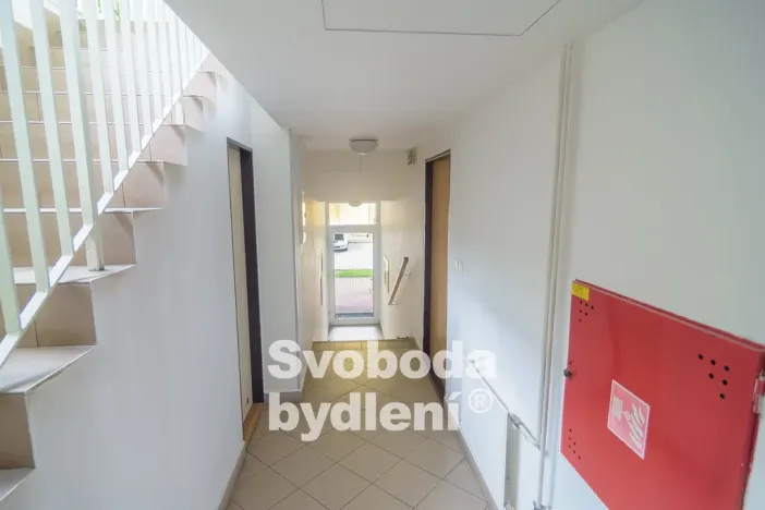 Pronájem bytu 2+kk, Praha - Troja, K Haltýři, 59 m2