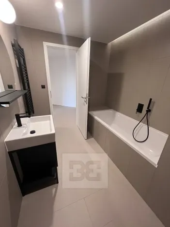 Prodej bytu 2+kk, Praha - Strašnice, Ramonova, 66 m2