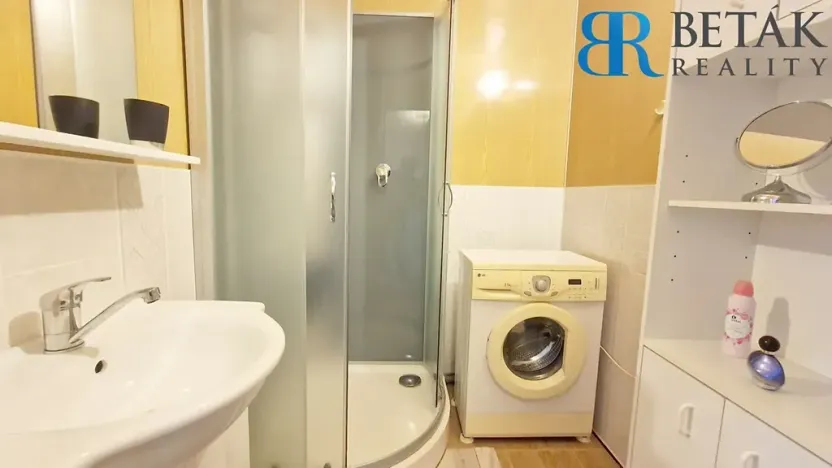 Prodej bytu 3+1, Přerov, Malá Dlážka, 63 m2