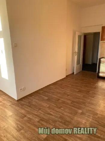 Pronájem bytu 2+kk, Praha - Vysočany, Freyova, 65 m2