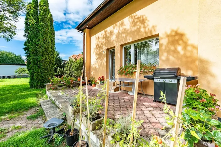 Prodej vícegeneračního domu, Jenštejn, 200 m2