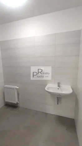 Pronájem kanceláře, Hevlín, 33 m2