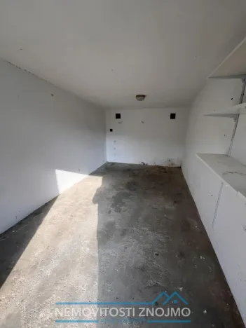 Pronájem garáže, Znojmo, Kuchařovická, 18 m2