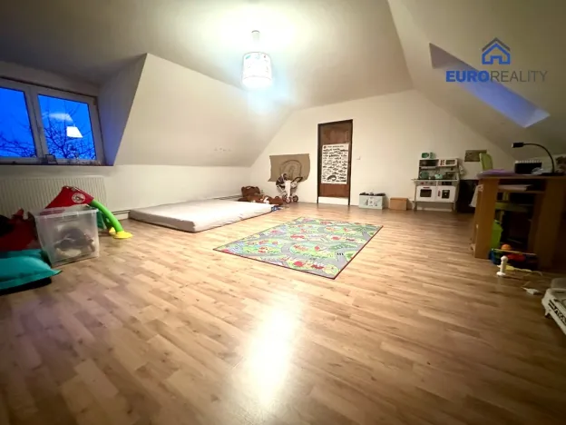 Prodej rodinného domu, Toužim - Bezděkov, 236 m2