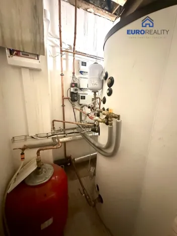 Prodej rodinného domu, Toužim - Bezděkov, 236 m2