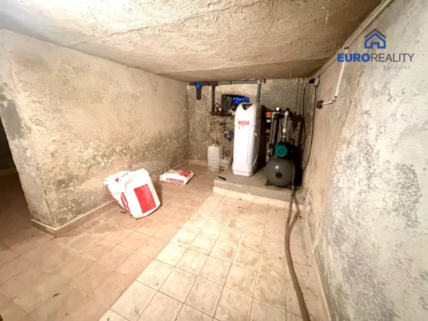 Prodej rodinného domu, Toužim - Bezděkov, 236 m2