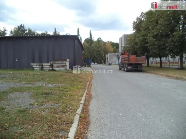 Pronájem komerční nemovitosti, Staré Město, Na Zbytkách, 2500 m2