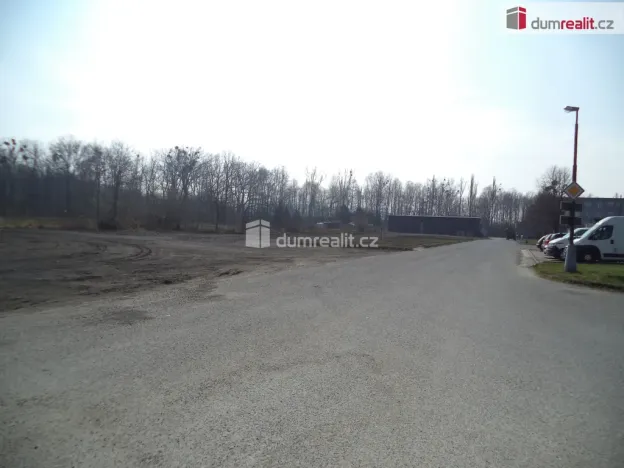 Pronájem komerční nemovitosti, Staré Město, Na Zbytkách, 2000 m2