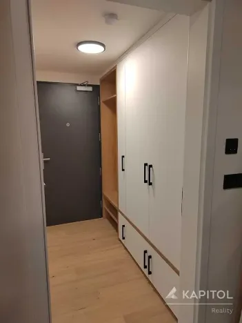 Pronájem bytu 3+kk, Praha - Vysočany, Kolbenova, 66 m2