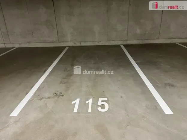 Pronájem garáže, Olomouc, Aloise Rašína, 15 m2