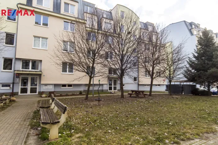 Pronájem bytu 3+kk, Praha - Chodov, Šternovská, 73 m2