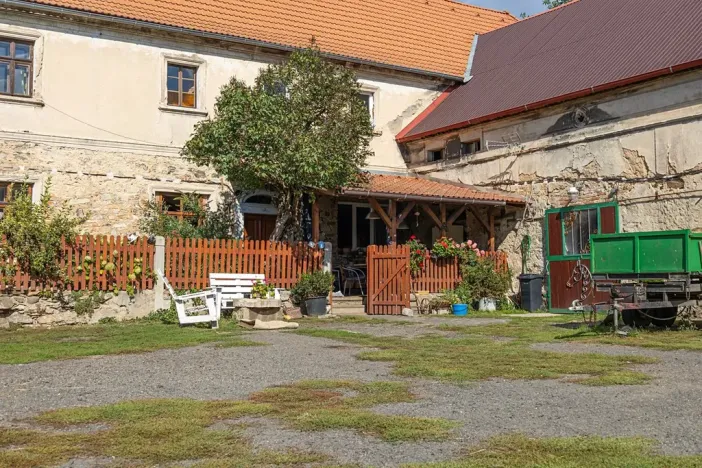 Prodej zemědělské usedlosti, Bžany, 240 m2