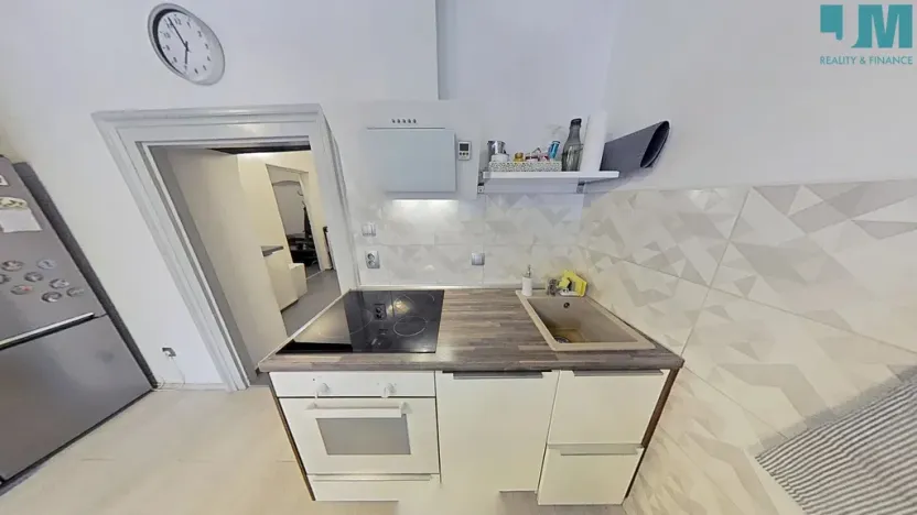 Pronájem bytu 1+kk, Jihlava, Husova, 46 m2