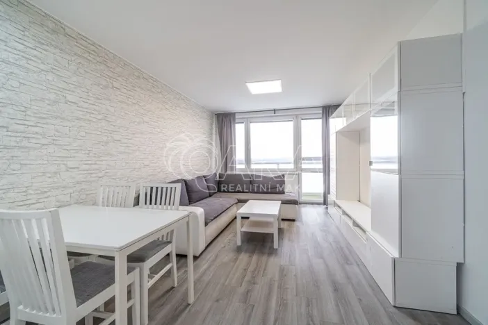 Pronájem bytu 3+1, Slaný, O. Scheinpflugové, 71 m2