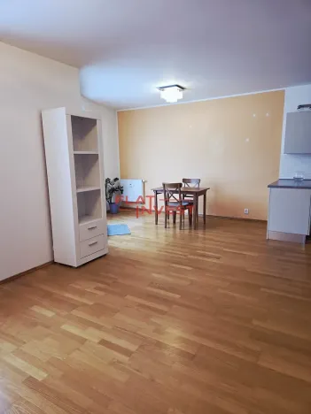 Pronájem bytu 1+kk, Praha - Letňany, Tupolevova, 41 m2