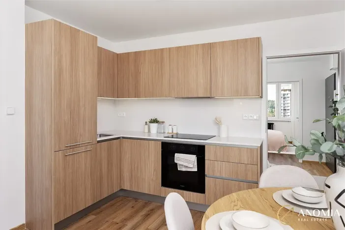 Prodej bytu 4+kk, Praha - Kobylisy, Třebenická, 73 m2