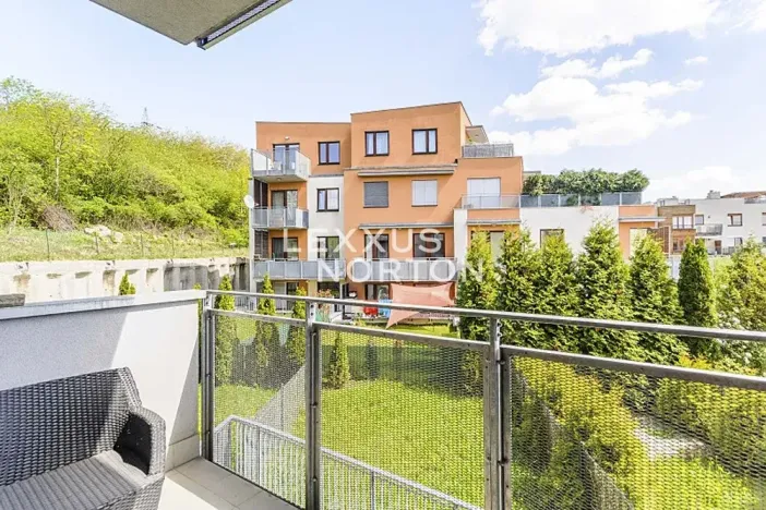 Pronájem bytu 1+kk, Praha - Smíchov, Jeřabinová, 33 m2