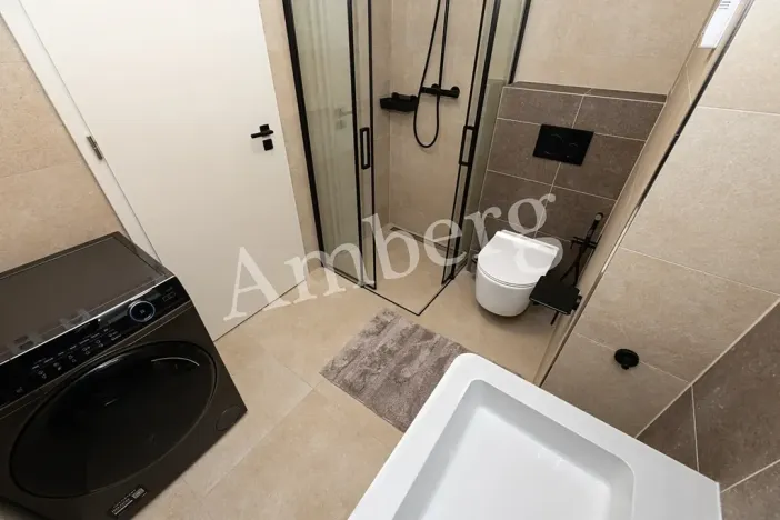 Pronájem bytu 1+kk, Praha - Karlín, Křižíkova, 32 m2