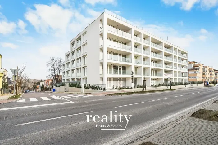 Prodej bytu 3+kk, Znojmo, Jarošova, 76 m2