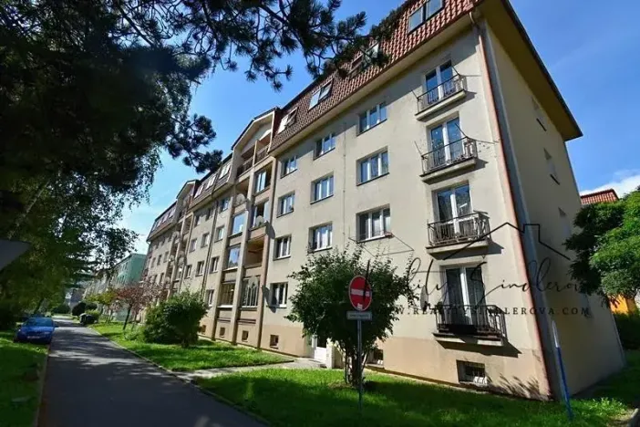 Prodej bytu 2+1, Hranice, Obránců míru, 60 m2