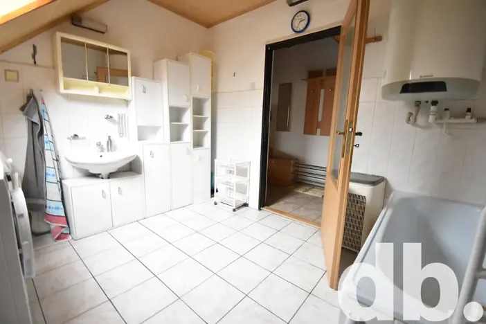 Prodej bytu 3+1, Karlovy Vary, Dlouhá, 91 m2