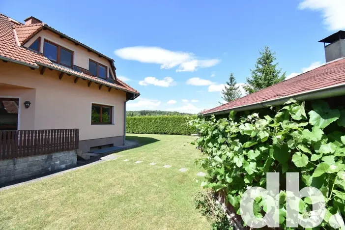 Prodej rodinného domu, Sadov, 366 m2