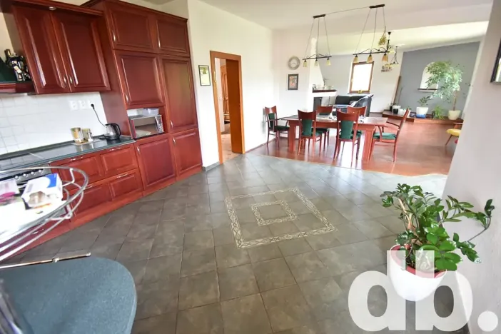 Prodej rodinného domu, Sadov, 366 m2