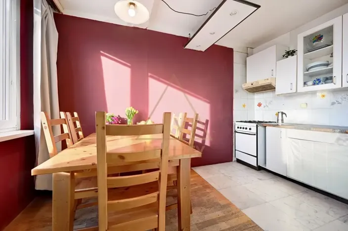 Prodej bytu 3+1, Praha - Prosek, Vysočanská, 74 m2