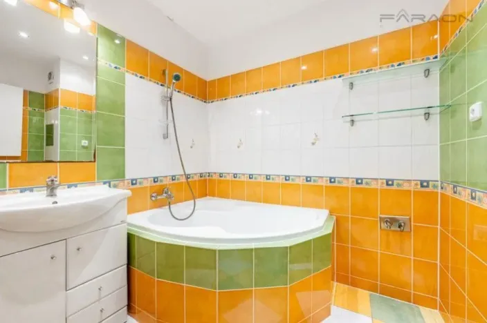 Pronájem bytu 2+kk, Praha - Záběhlice, Velenovského, 53 m2