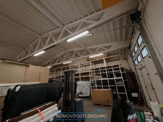 Pronájem výrobních prostor, Znojmo, Bolzanova, 496 m2