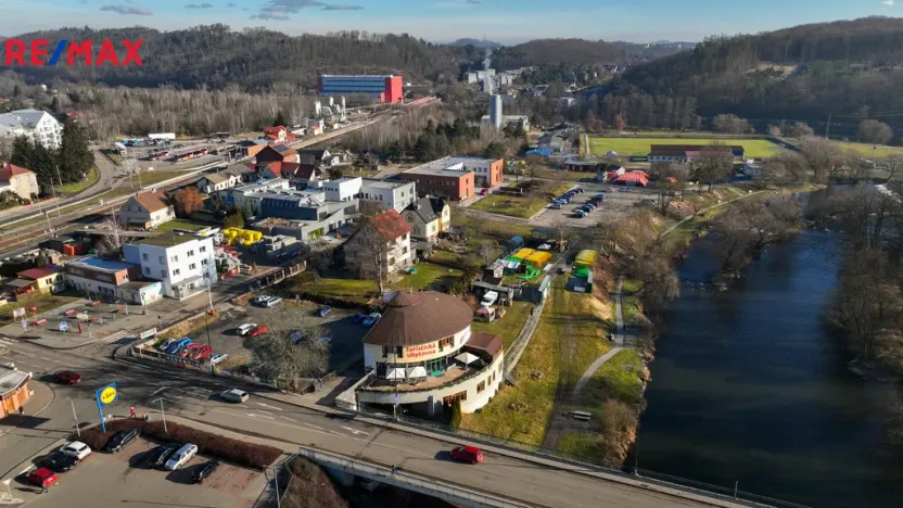 Prodej obchodního prostoru, Týnec nad Sázavou, Ing. Fr. Janečka, 200 m2