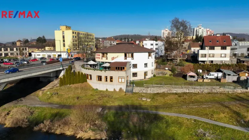 Prodej obchodního prostoru, Týnec nad Sázavou, Ing. Fr. Janečka, 200 m2