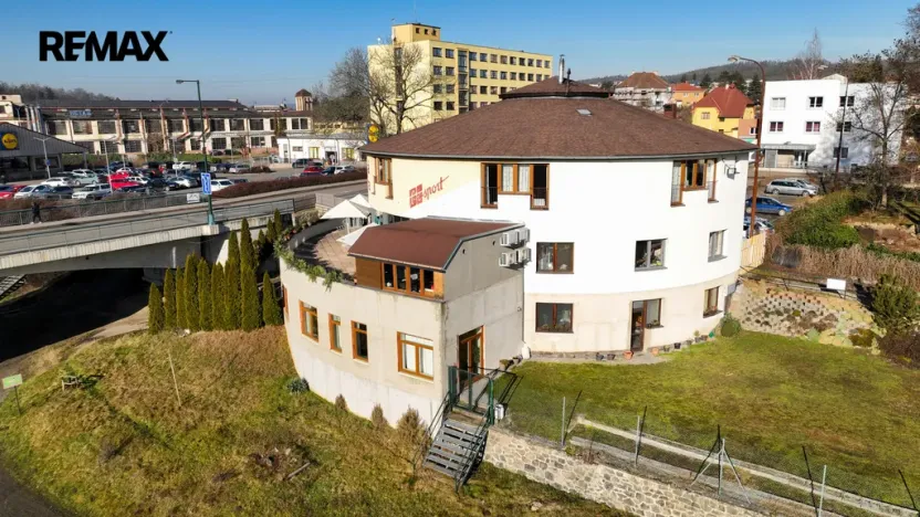 Prodej obchodního prostoru, Týnec nad Sázavou, Ing. Fr. Janečka, 200 m2