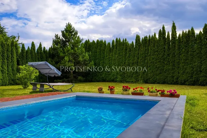 Prodej rodinného domu, Hostivice, náměstí Jana IV. z Dražic, 185 m2