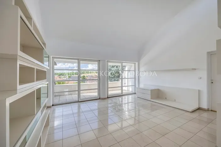 Prodej vily, Křižanov, Benešovo náměstí, 530 m2