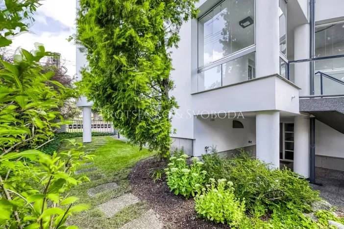 Prodej vily, Křižanov, Benešovo náměstí, 530 m2