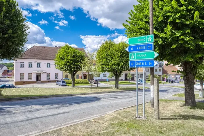 Prodej vily, Křižanov, Benešovo náměstí, 530 m2